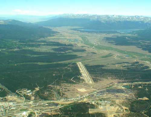 Airport of Leadville  (KLXV) view to the South