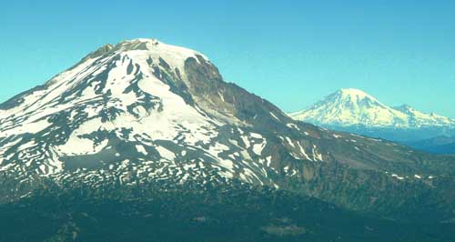 Parade of Volcanos on the Cascades ith Mt.Rainier in the center.